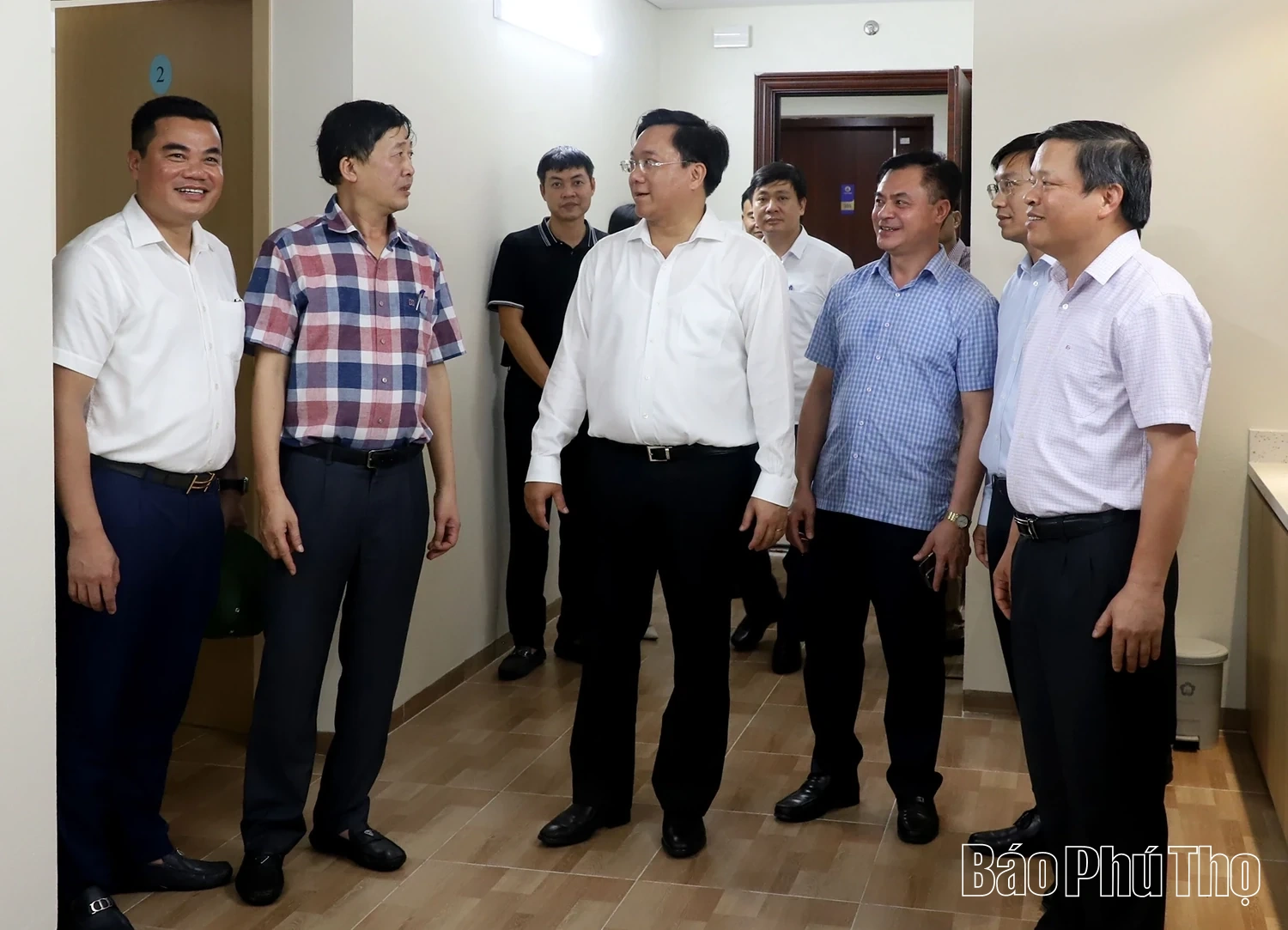 Bộ trưởng Bộ Xây dựng Trần Hồng Minh kiểm tra tình hình thực hiện Dự án tuyến đường sắt Lào Cai - Hà Nội - Hải Phòng tại tỉnh Phú Thọ