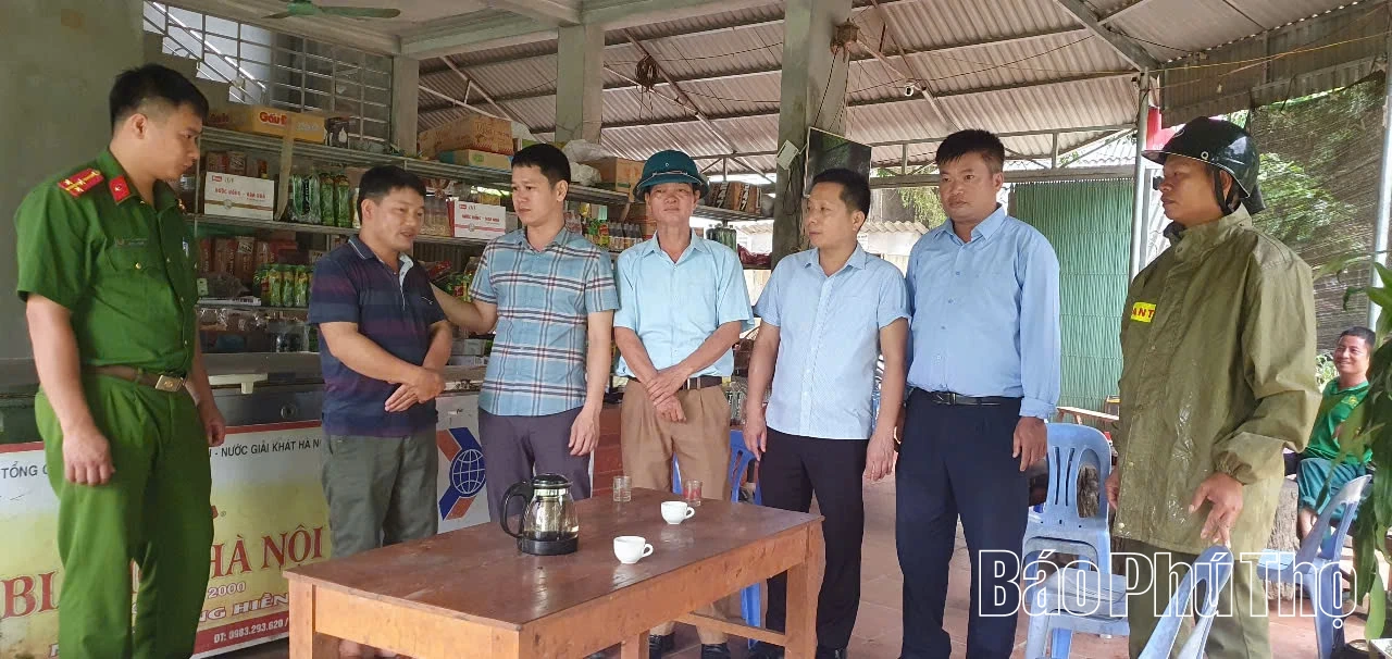 Vận động người dân xóm Nhàng nhanh chóng di dời sang khu tái định cư