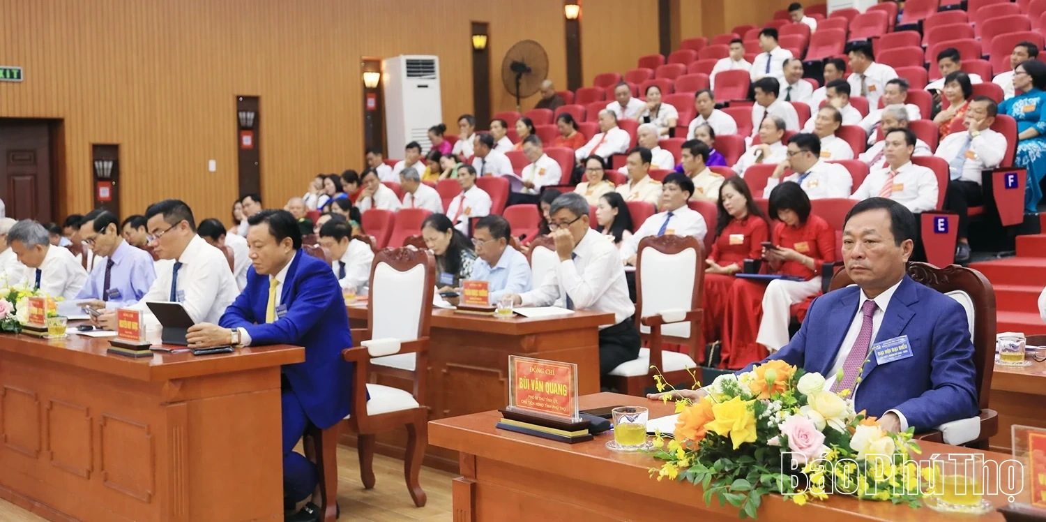 Chủ tịch HĐND tỉnh Bùi Văn Quang dự, chỉ đạo Đại hội Đảng bộ phường Phú Thọ lần thứ I