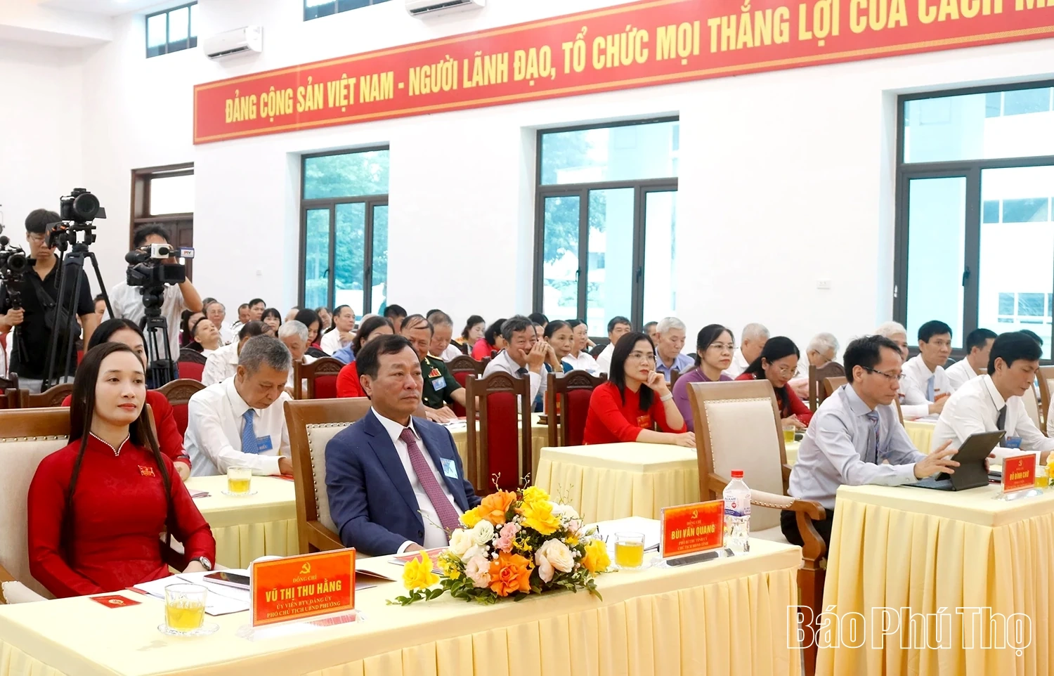 Đại hội đại biểu Đảng bộ phường Vân Phú lần thứ I