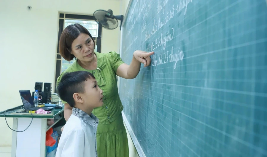 Cú hích cho chất lượng và công bằng giáo dục