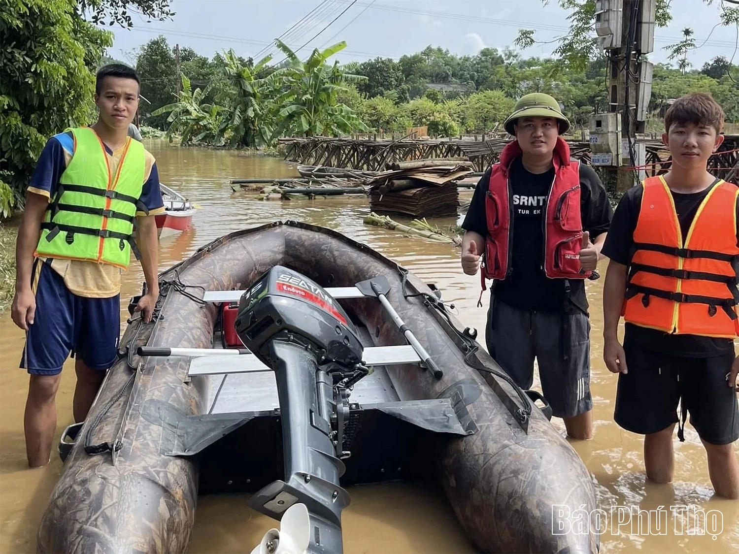 Đội cứu hộ cứu nạn 0 đồng Phú Thọ sẵn sàng hỗ trợ người dân ứng phó với bão số 3