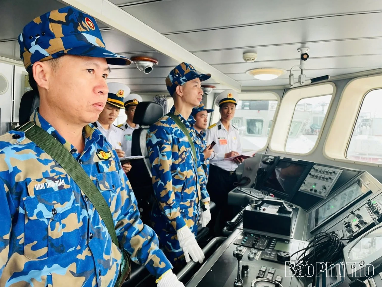 Vững niềm tin vào thành công của Đại hội