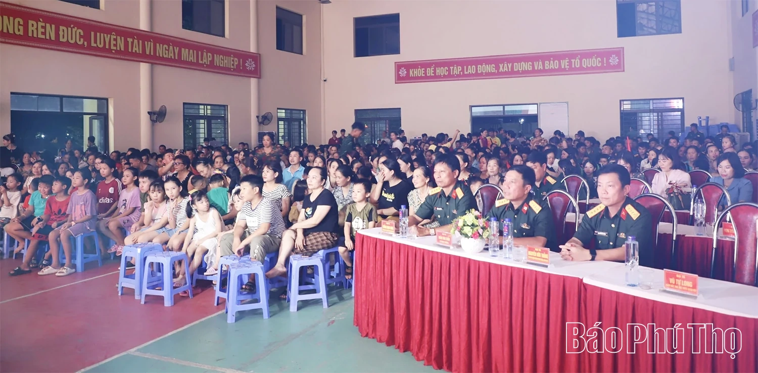 Chương trình nghệ thuật “Nhịp cầu nối những bờ vui”