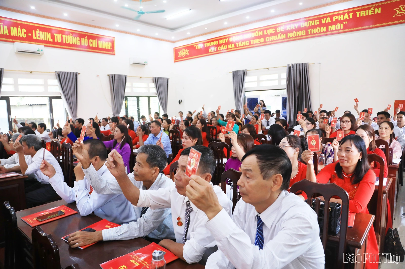 Đại hội đại biểu Đảng bộ xã Thượng Long lần thứ I, nhiệm kỳ 2025-2030