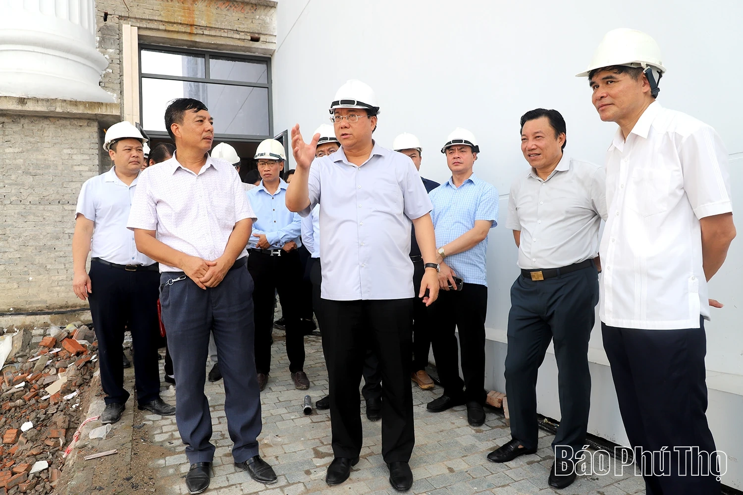 Đảng bộ UBND tỉnh đoàn kết, thống nhất, tập trung lãnh đạo, chỉ đạo thực hiện thắng lợi các mục tiêu, nhiệm vụ Nghị quyết Đảng bộ UBND tỉnh nhiệm kỳ I, giai đoạn 2025 - 2030