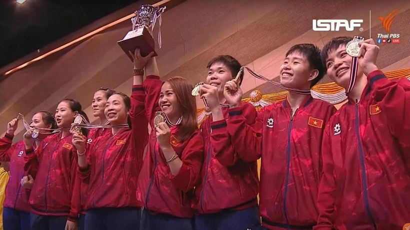 Tuyển cầu mây nữ Việt Nam vô địch thế giới sau chiến thắng nghẹt thở trước Thái Lan
