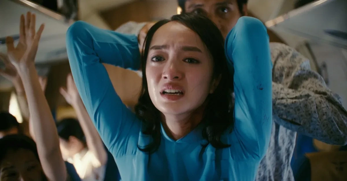 Cảnh đối đầu nghẹt thở của Thái Hòa và Thanh Sơn trong “Tử chiến trên không”