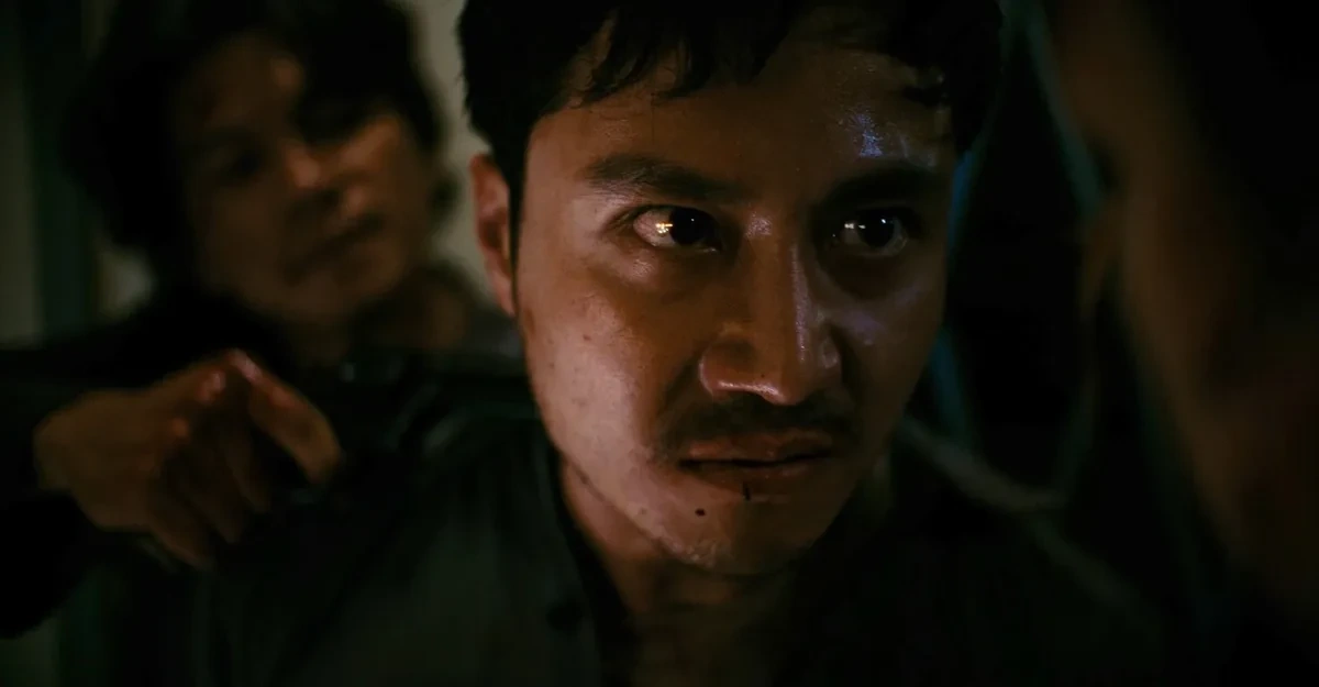 Cảnh đối đầu nghẹt thở của Thái Hòa và Thanh Sơn trong “Tử chiến trên không”