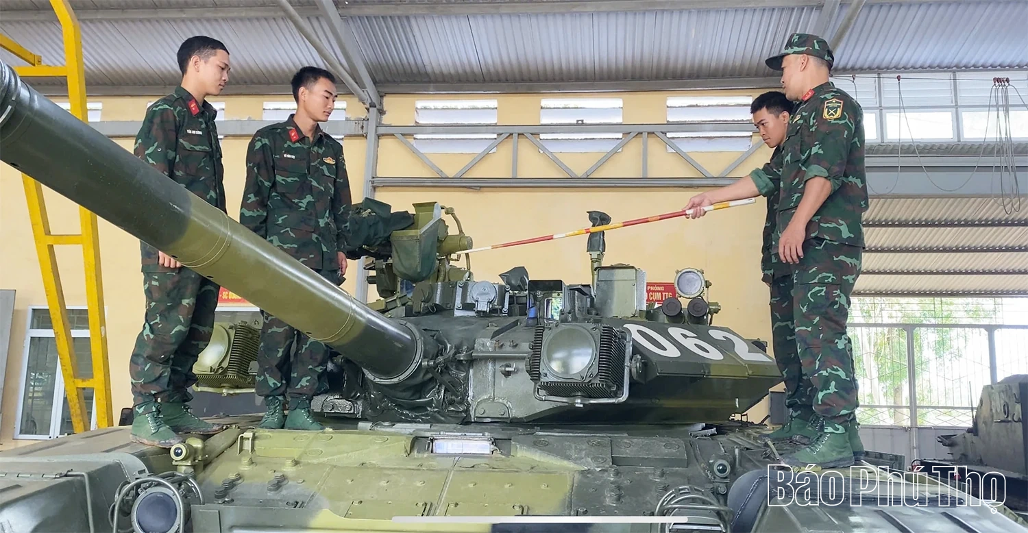 Đại úy Phan Anh Tuấn - “Người thầy thứ hai” tỏa sáng phẩm chất Bộ đội Cụ Hồ