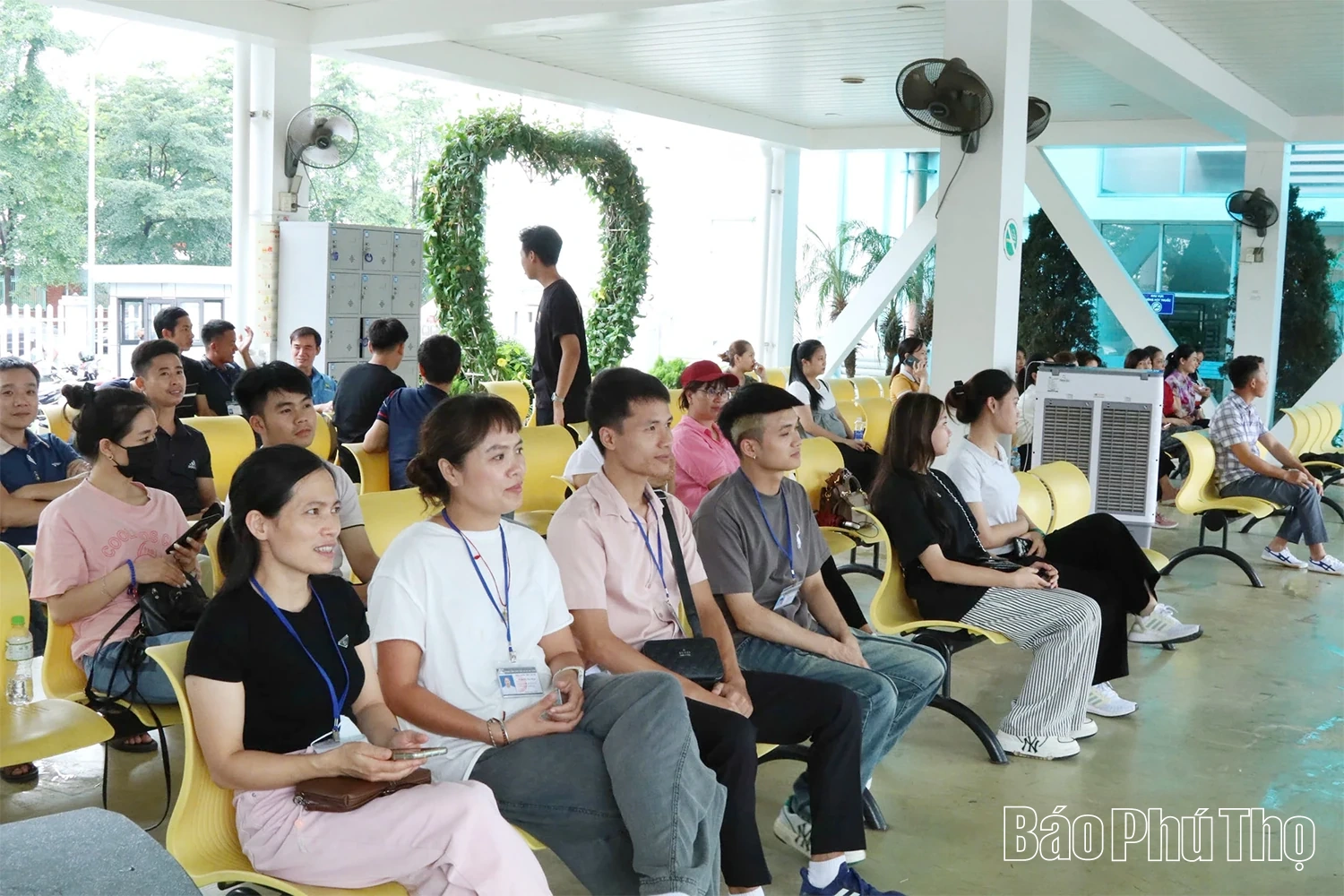 Nỗ lực hoàn thành sát hạch cấp giấy phép lái xe cho người dân