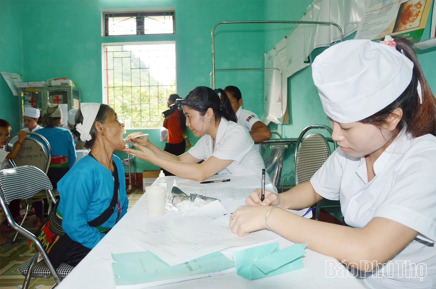 Gập ghềnh công tác chăm sóc sức khỏe ở vùng cao sau sáp nhập đơn vị hành chính