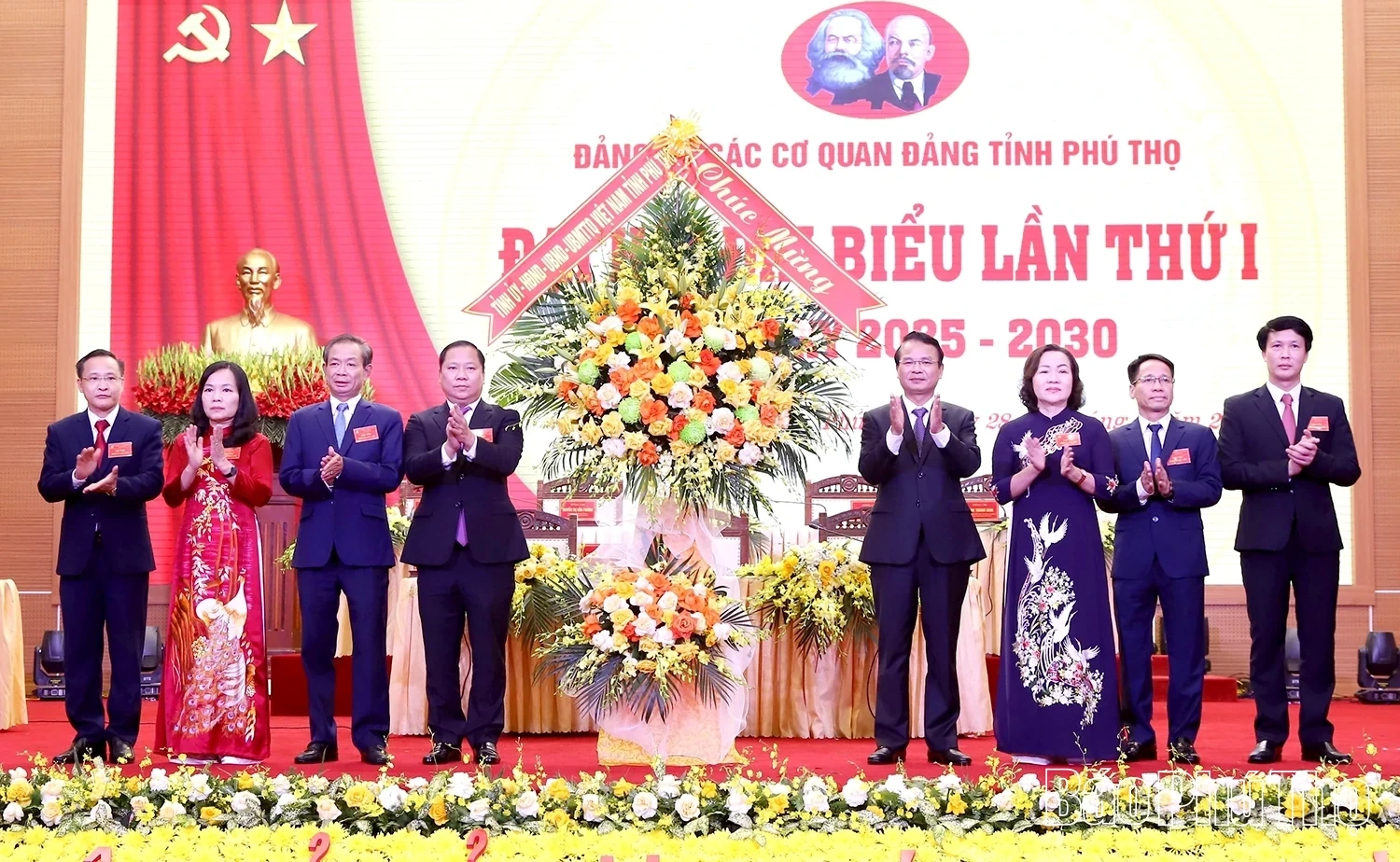 Phu Tho Leads the Nation in Completing Grassroots and Intermediate-Level Party Congresses