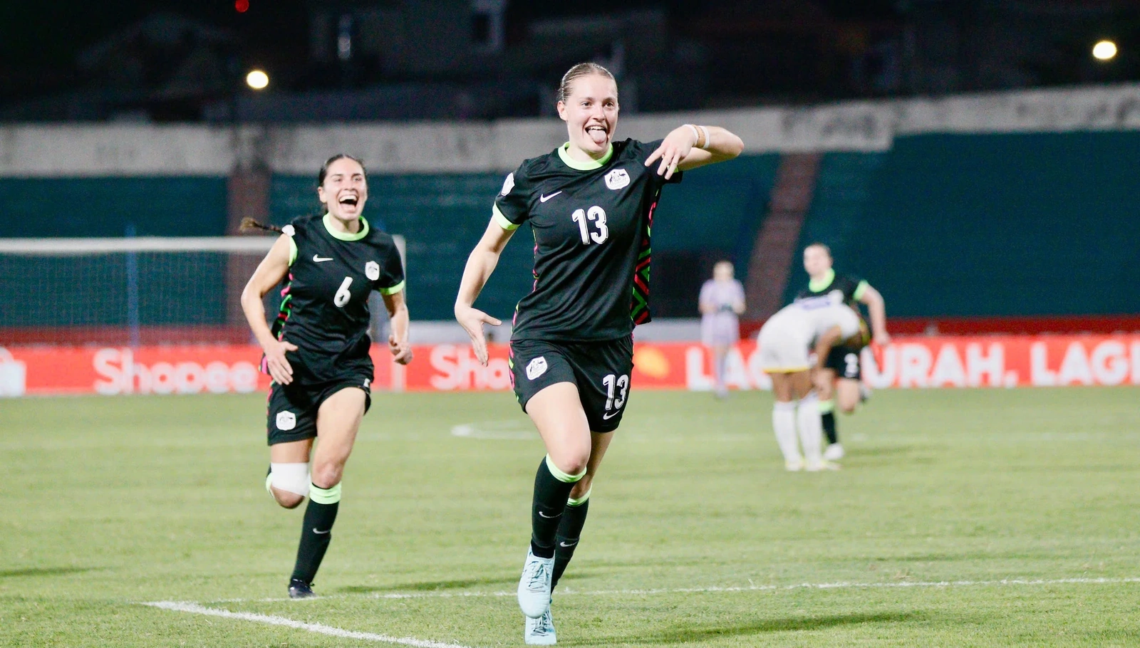 Đội tuyển nữ Australia vượt qua Đương kim Vô địch Philippines