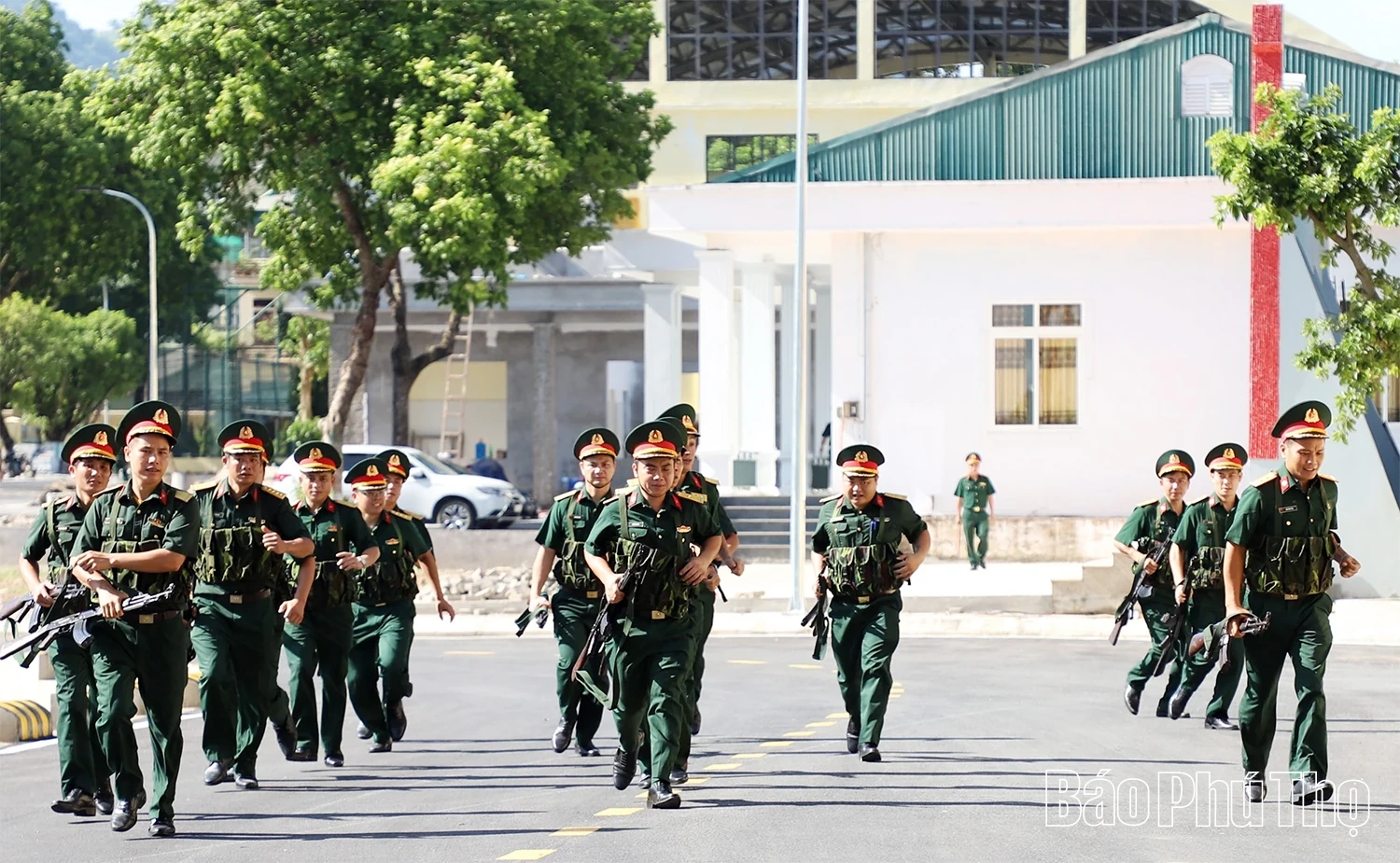 Kiểm tra toàn diện công tác quân sự, quốc phòng tại Ban Chỉ huy Phòng thủ khu vực 2 - Thống Nhất