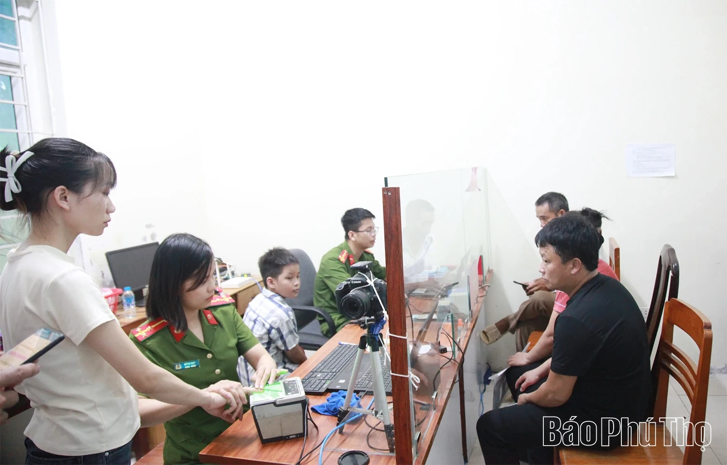 Công an xã Yên Lạc đảm bảo an ninh trật tự sau sáp nhập