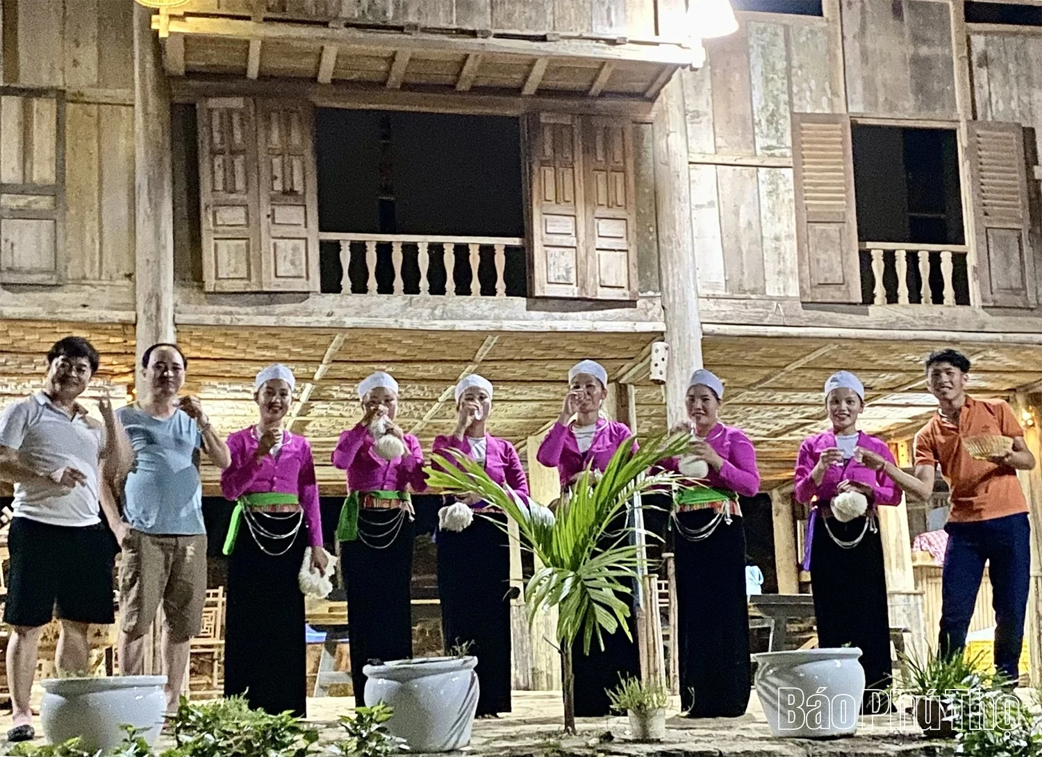 Trăn trở Mường Hoa