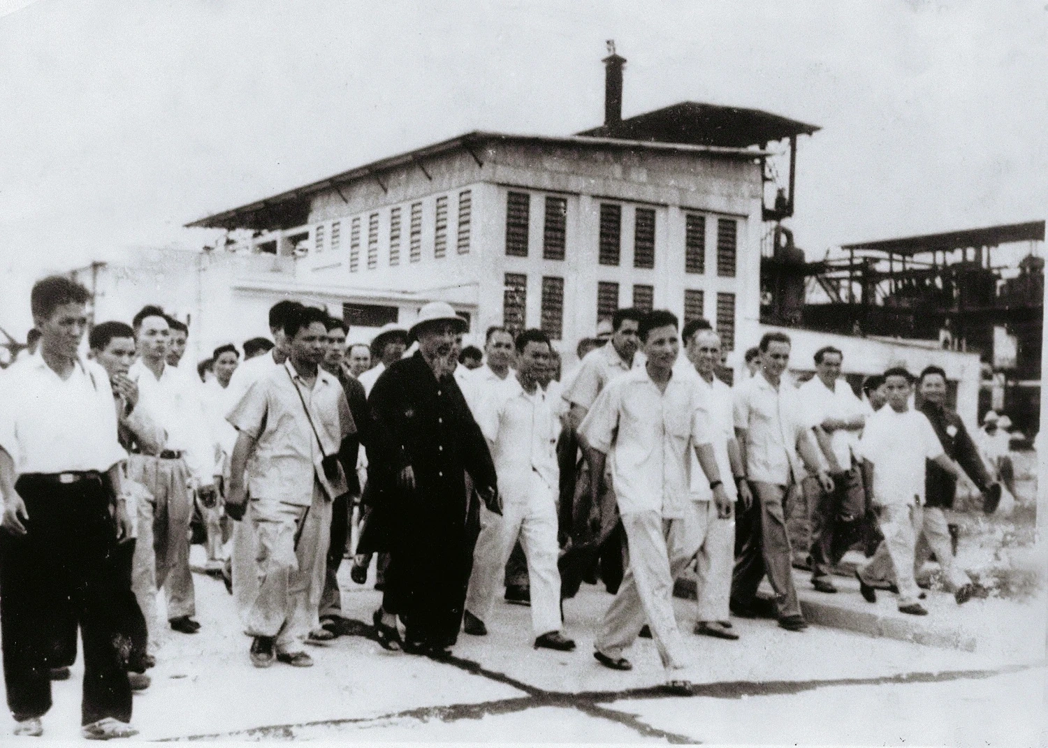 Viết tiếp những trang sử vẻ vang trong kỷ nguyên vươn mình của dân tộc