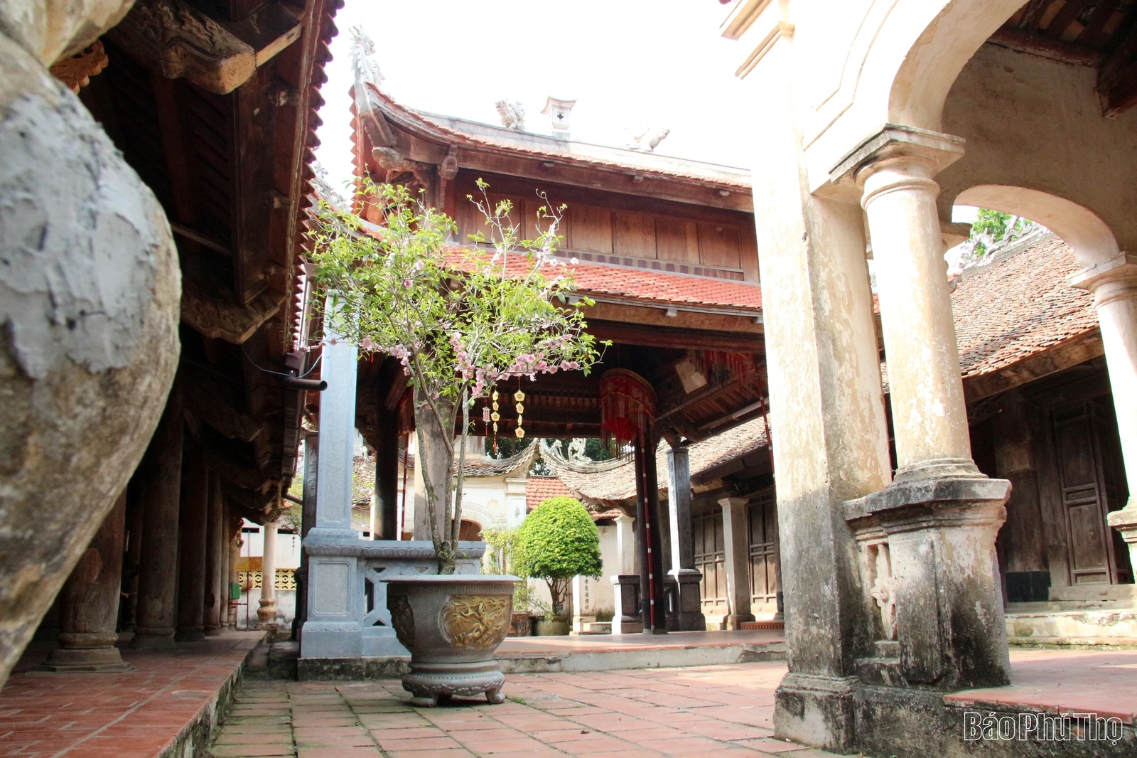 Hùng Lô - ngôi làng bước ra từ huyền sử