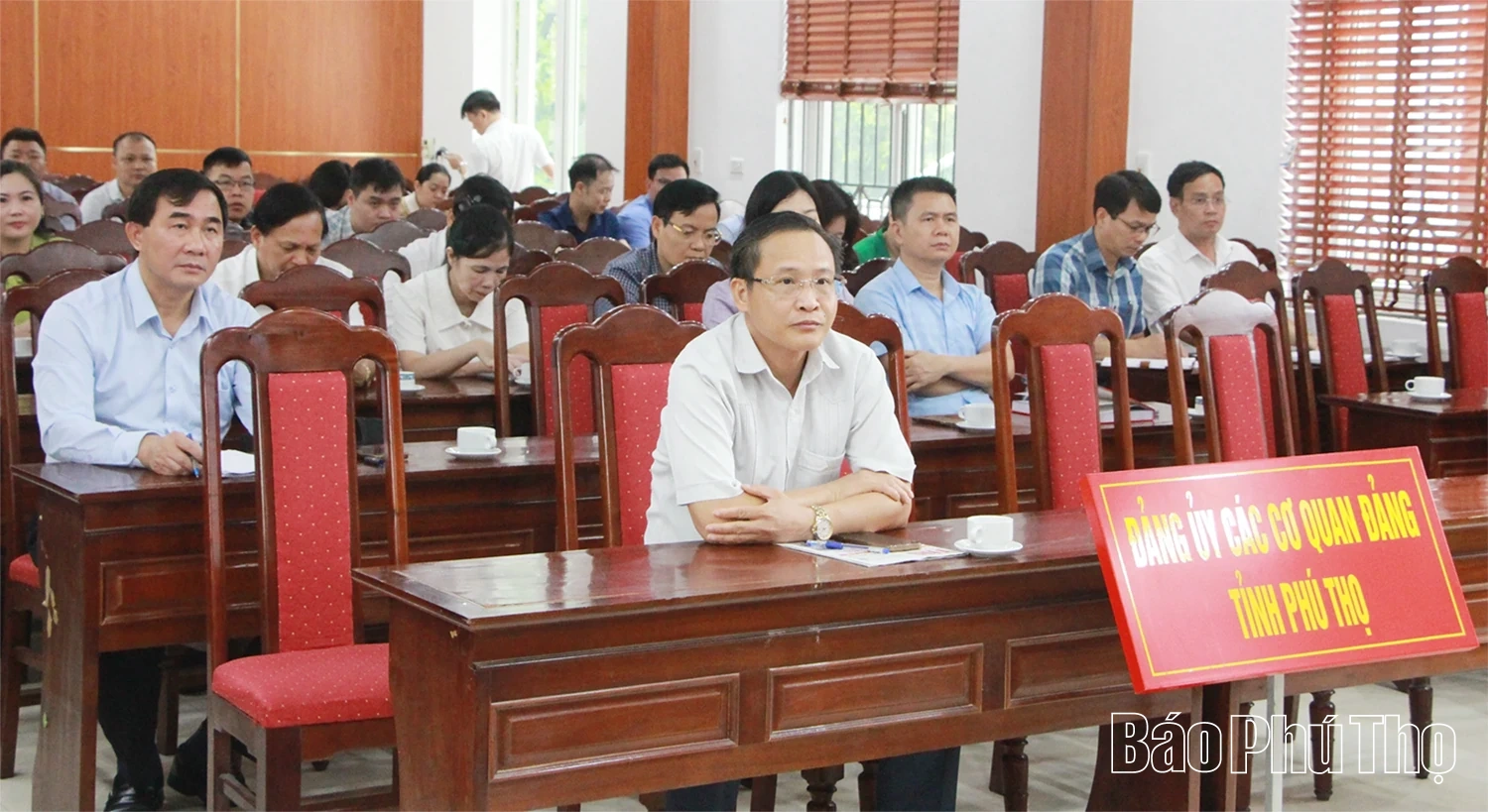 Hội nghị báo cáo viên Trung ương tháng 8