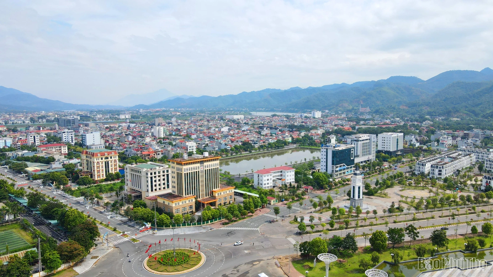 Ấn tượng ngày thi đấu đầu tiên Giải vô địch xe đạp địa hình đường trường và địa hình trẻ quốc gia năm 2025