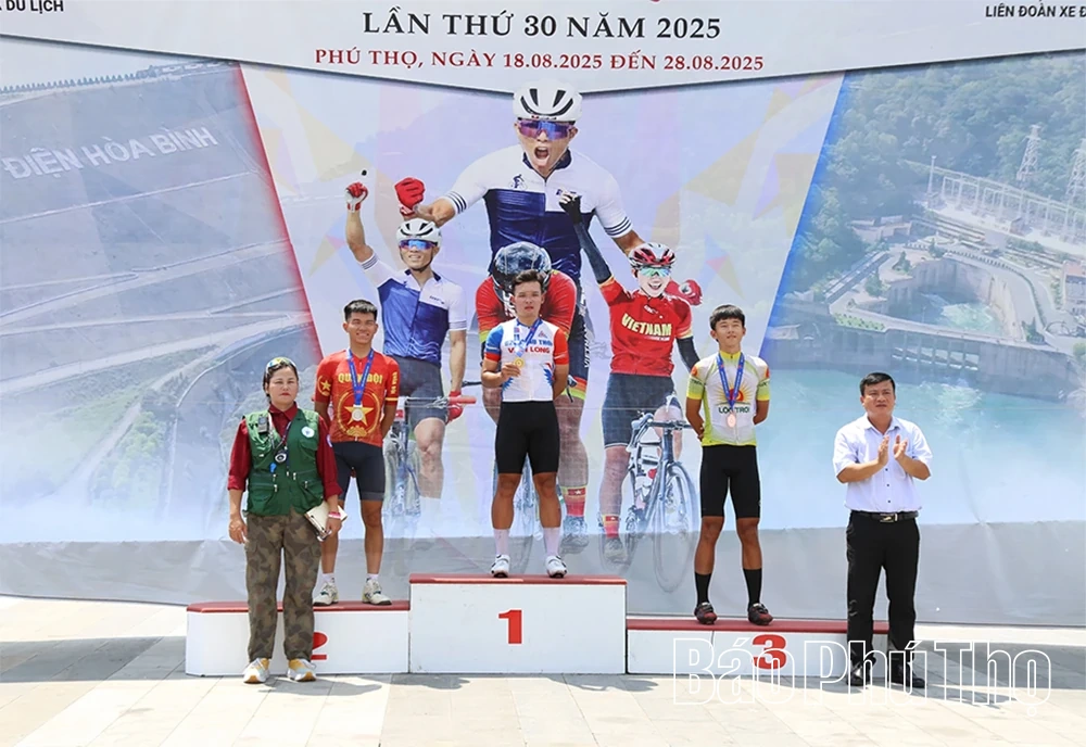 Nội dung Vô địch Xe đạp đường trường trẻ Quốc gia 2025 khởi đầu ấn tượng