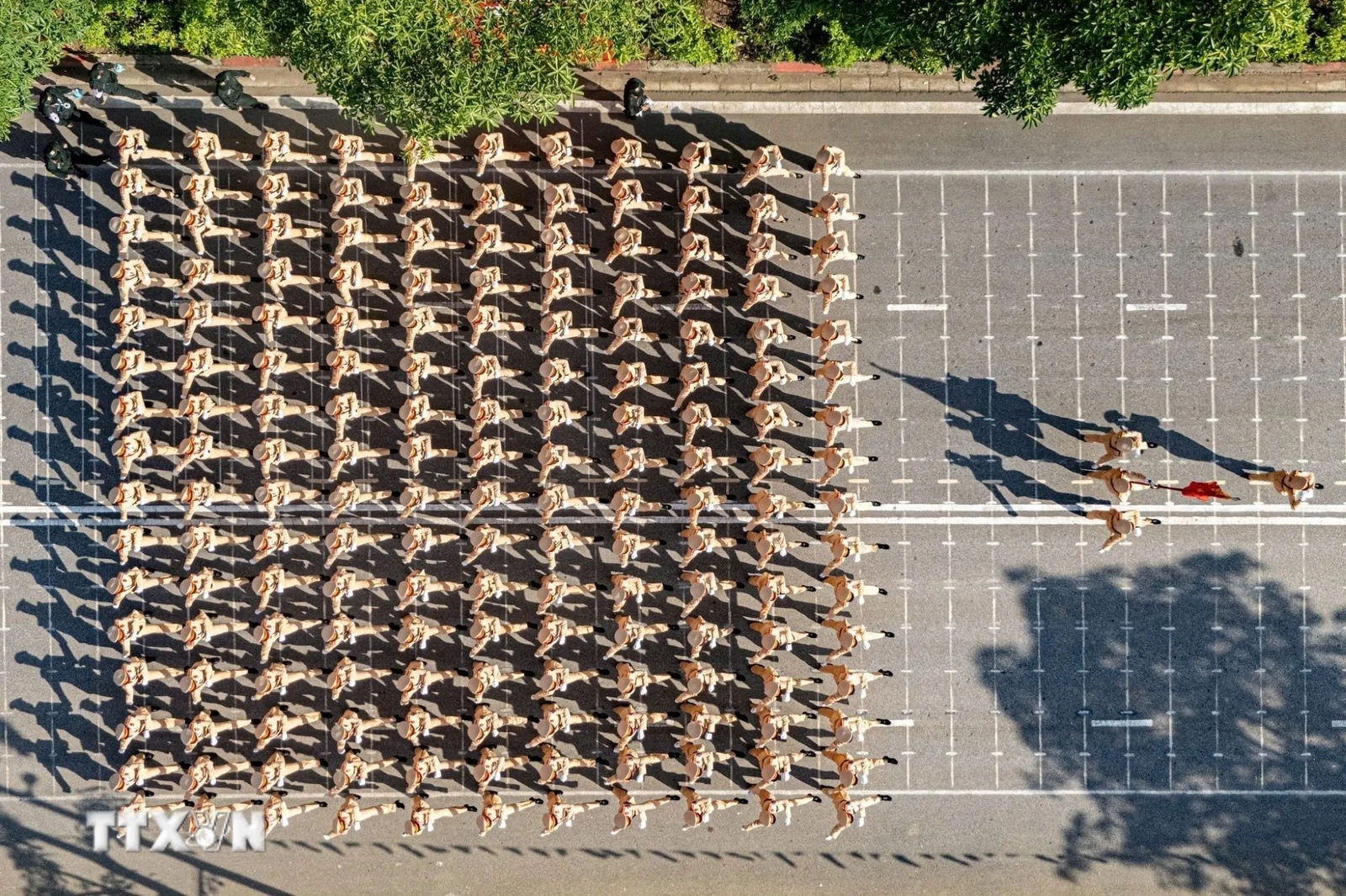 80 năm Công an Nhân dân Việt Nam cùng toàn dân trong sự nghiệp xây dựng và bảo vệ Tổ quốc