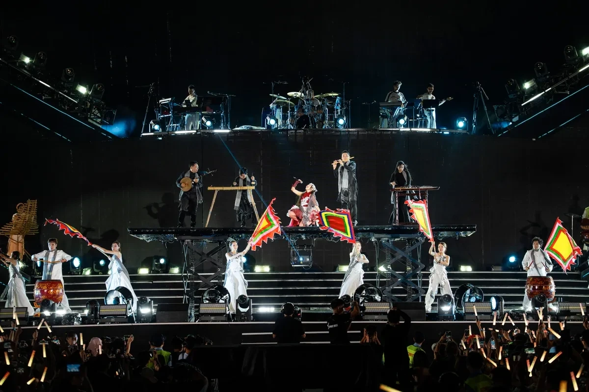 Phương Mỹ Chi và màn trình diễn khó quên