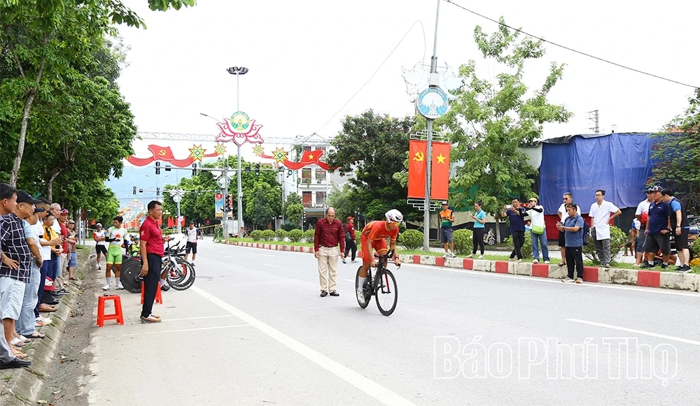 Đoàn Phú Thọ tiếp tục giành 1 Huy chương Bạc