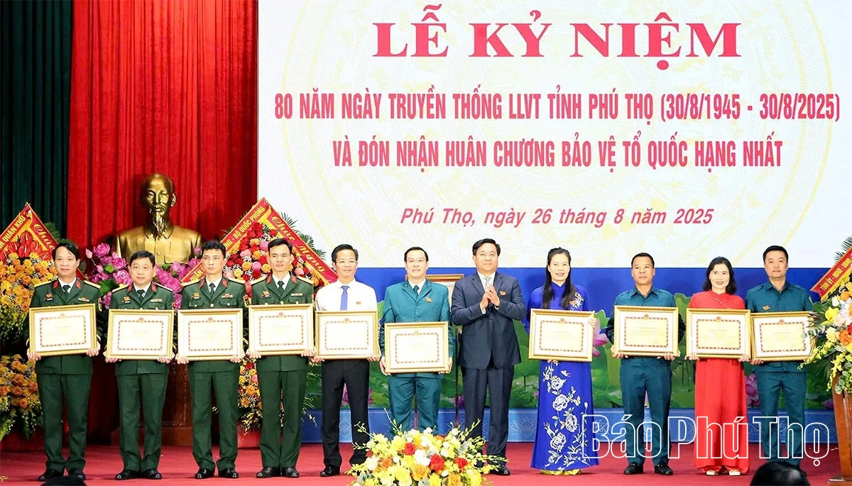 Kỷ niệm 80 năm ngày Truyền thống Lực lượng vũ trang tỉnh Phú Thọ (30/8/1945 - 30/8/2025) và đón nhận Huân chương bảo vệ Tổ quốc hạng Nhất