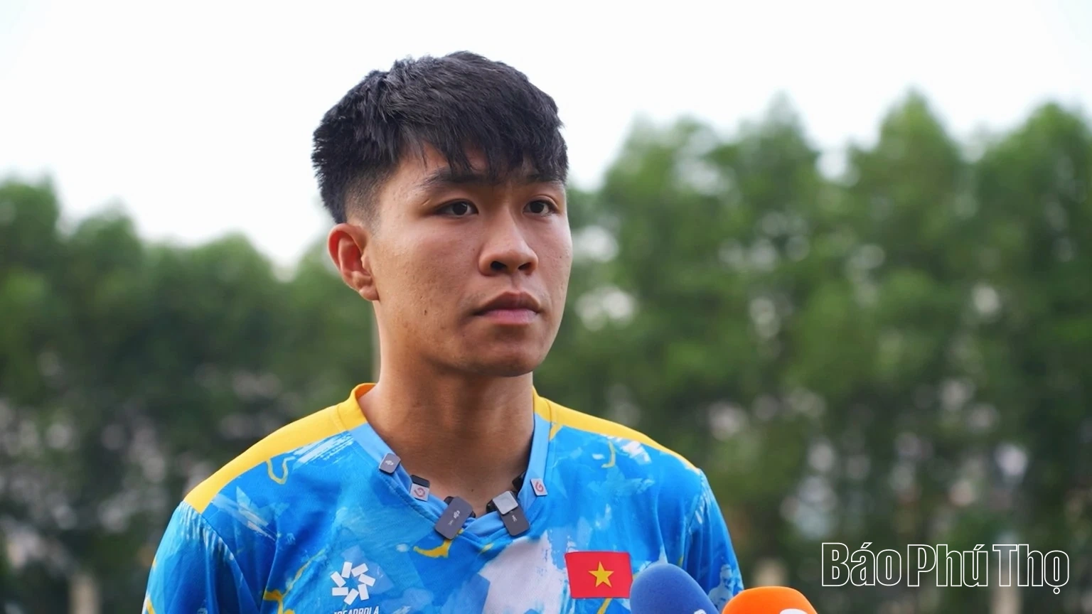 HLV Kim Sang Sik mong muốn khán giả Phú Thọ làm điểm tựa cho U23 Việt Nam