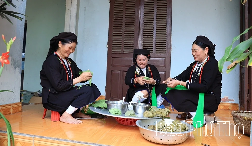 Hương vị núi rừng độc đáo món bánh ngáy sun chổng của người Sán Dìu