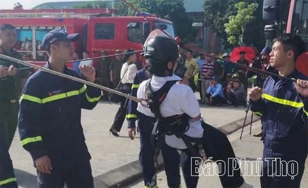 Hơn 500 người xã Lương Sơn tham gia tập huấn PCCC