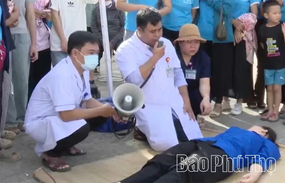 Hơn 500 người xã Lương Sơn tham gia tập huấn PCCC