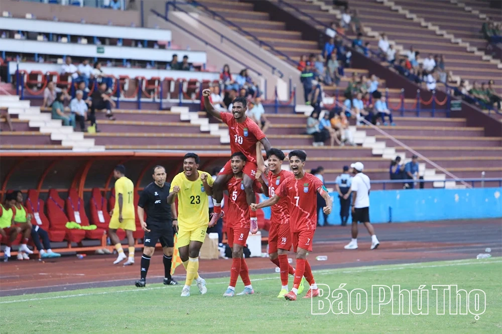 Lượt trận thứ 3 bảng C, vòng loại U23 Châu Á 2026: Mưa bàn thắng trên sân Việt Trì