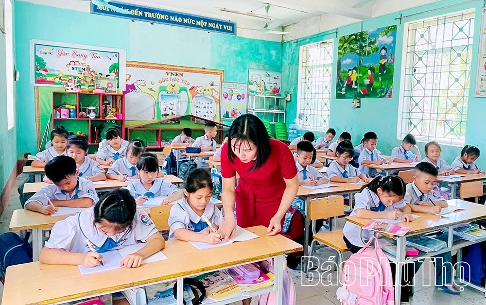 Ổn định nền nếp đầu năm học mới