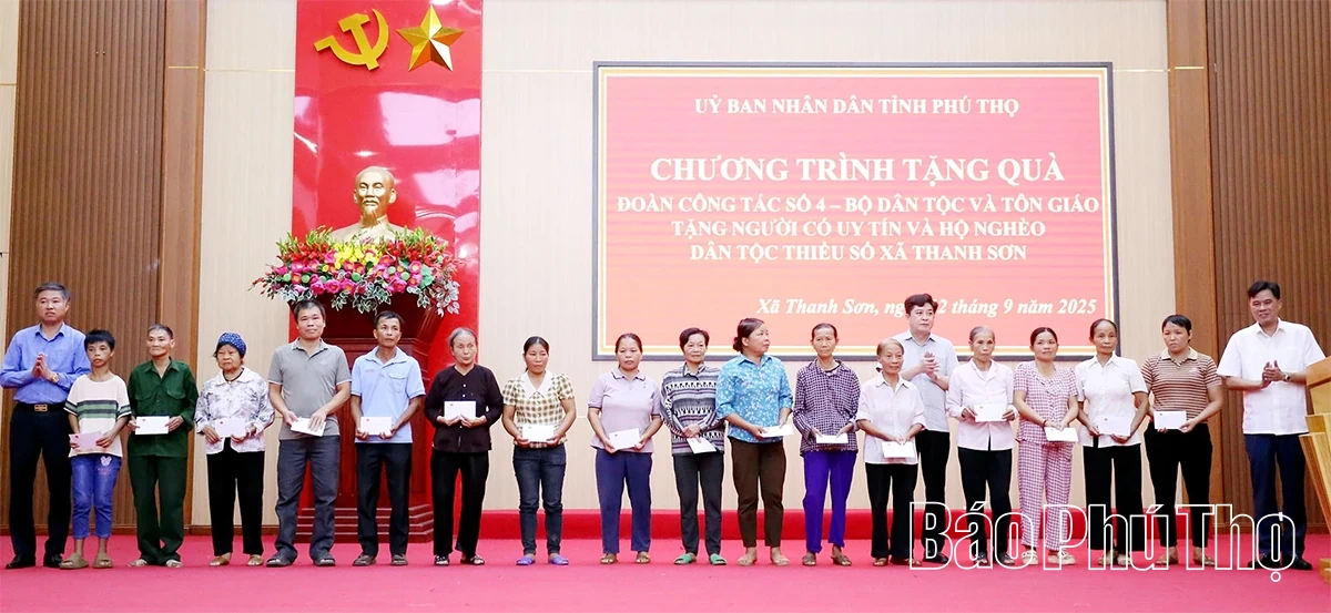 Đoàn công tác Bộ Dân tộc và Tôn giáo làm việc tại xã Thanh Sơn