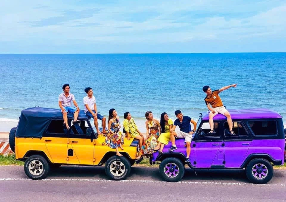 Rực rỡ sắc màu ở cung đường đẹp nhất Việt Nam tại Lâm Ðồng