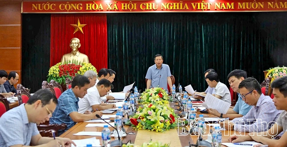 Họp bàn tháo gỡ, đẩy nhanh tiến độ triển khai thực hiện Đề án ổn định dân cư phát triển KT-XH vùng chuyển dân Sông Đà