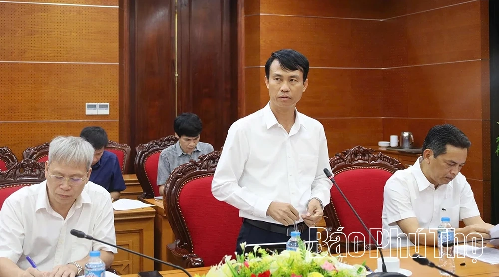 Họp bàn tháo gỡ, đẩy nhanh tiến độ triển khai thực hiện Đề án ổn định dân cư phát triển KT-XH vùng chuyển dân Sông Đà