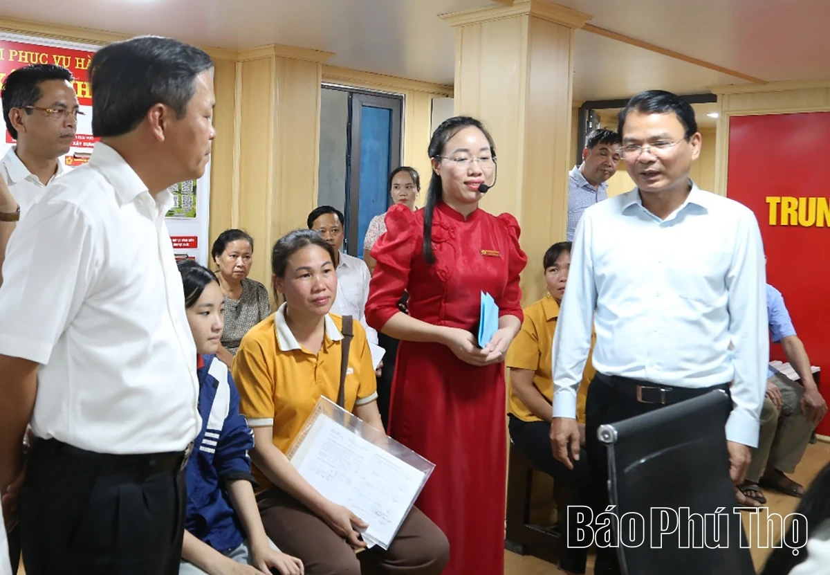 Bí thư Tỉnh ủy Đặng Xuân Phong làm việc với các xã Long Cốc, Minh Đài, Tân Sơn