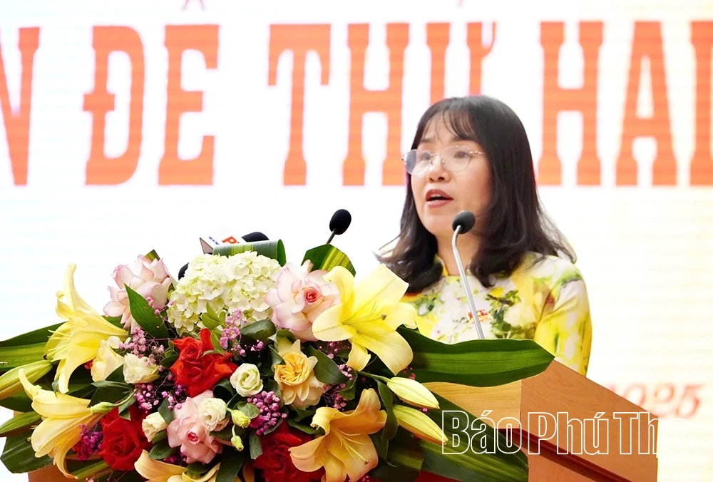 Thông qua 12 Nghị quyết quan trọng