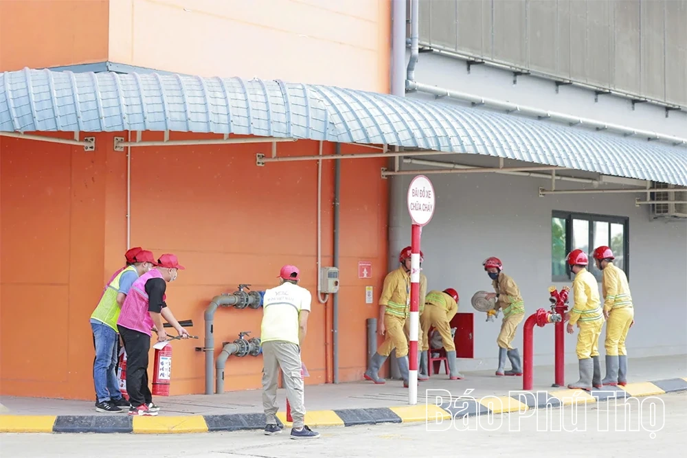 Tổng duyệt diễn tập phương án chữa cháy và cứu nạn, cứu hộ cấp tỉnh năm 2025