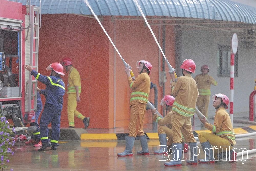 Tổng duyệt diễn tập phương án chữa cháy và cứu nạn, cứu hộ cấp tỉnh năm 2025