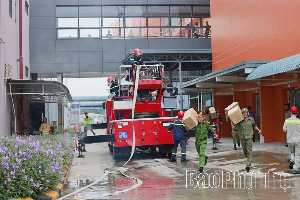 Tổng duyệt diễn tập phương án chữa cháy và cứu nạn, cứu hộ cấp tỉnh năm 2025