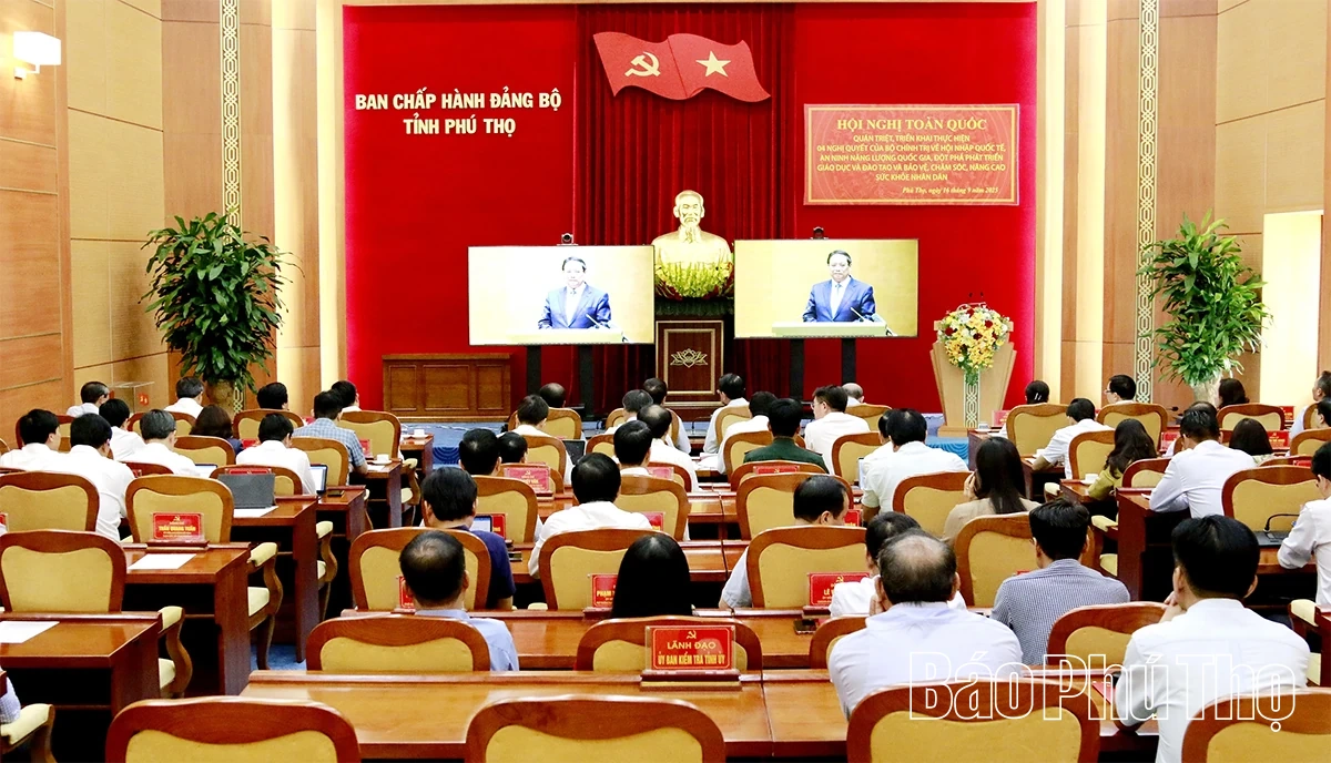 Hội nghị toàn quốc quán triệt, triển khai thực hiện các Nghị quyết của Bộ Chính trị