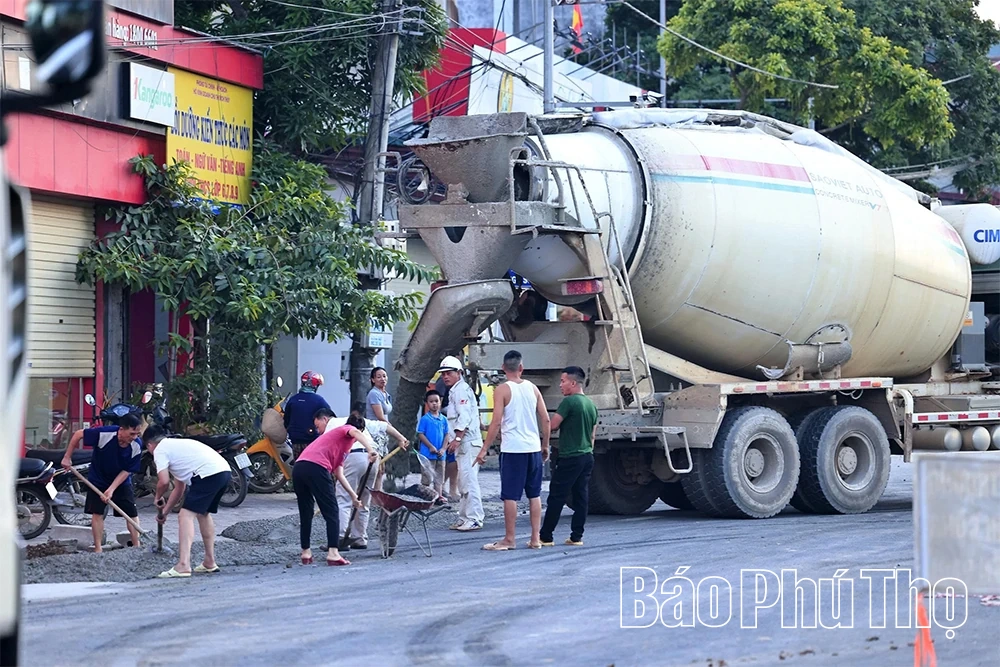 “Đếm ngược” về ngày thông xe cầu Phong Châu