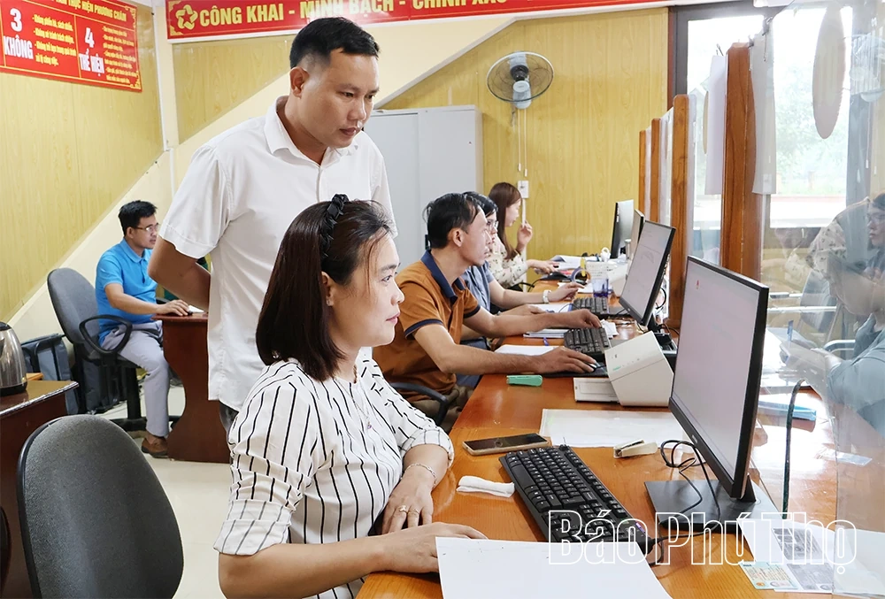 Cần sớm bổ sung cán bộ cho các xã vùng khó khăn