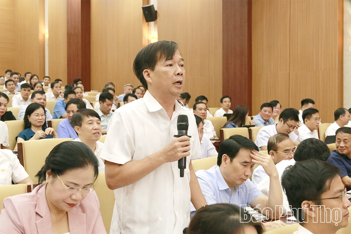 Đối thoại, tháo gỡ khó khăn, vướng mắc trong vận hành chính quyền địa phương 2 cấp