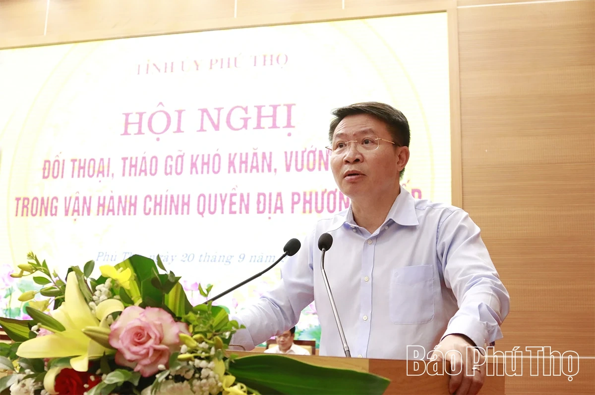 Đối thoại, tháo gỡ khó khăn, vướng mắc trong vận hành chính quyền địa phương 2 cấp